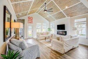 877 Pine Ln, Cottonwood Shores, Texas 78657