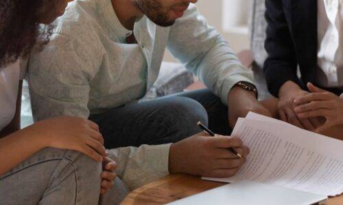 Do I Have to Sign a Buyer Representation Agreement Before Looking at Homes?