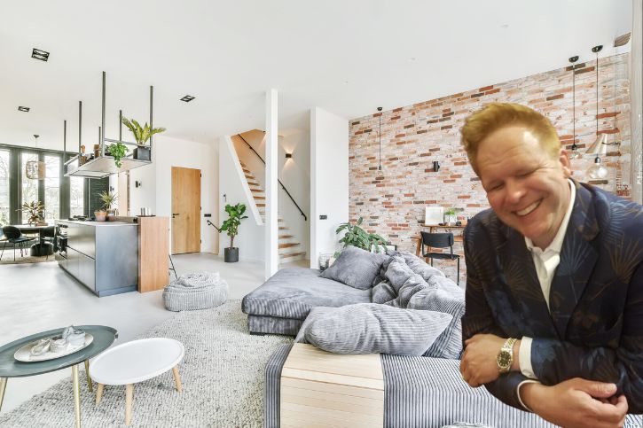 Why Hiring a REALTOR for Your Home Sale is the Smart Choice